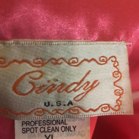 Cindy Gown Coral Full Length with Rhinestone detail XL - Picture 7 of 7